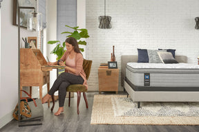 Dantley Medium Pillow Top